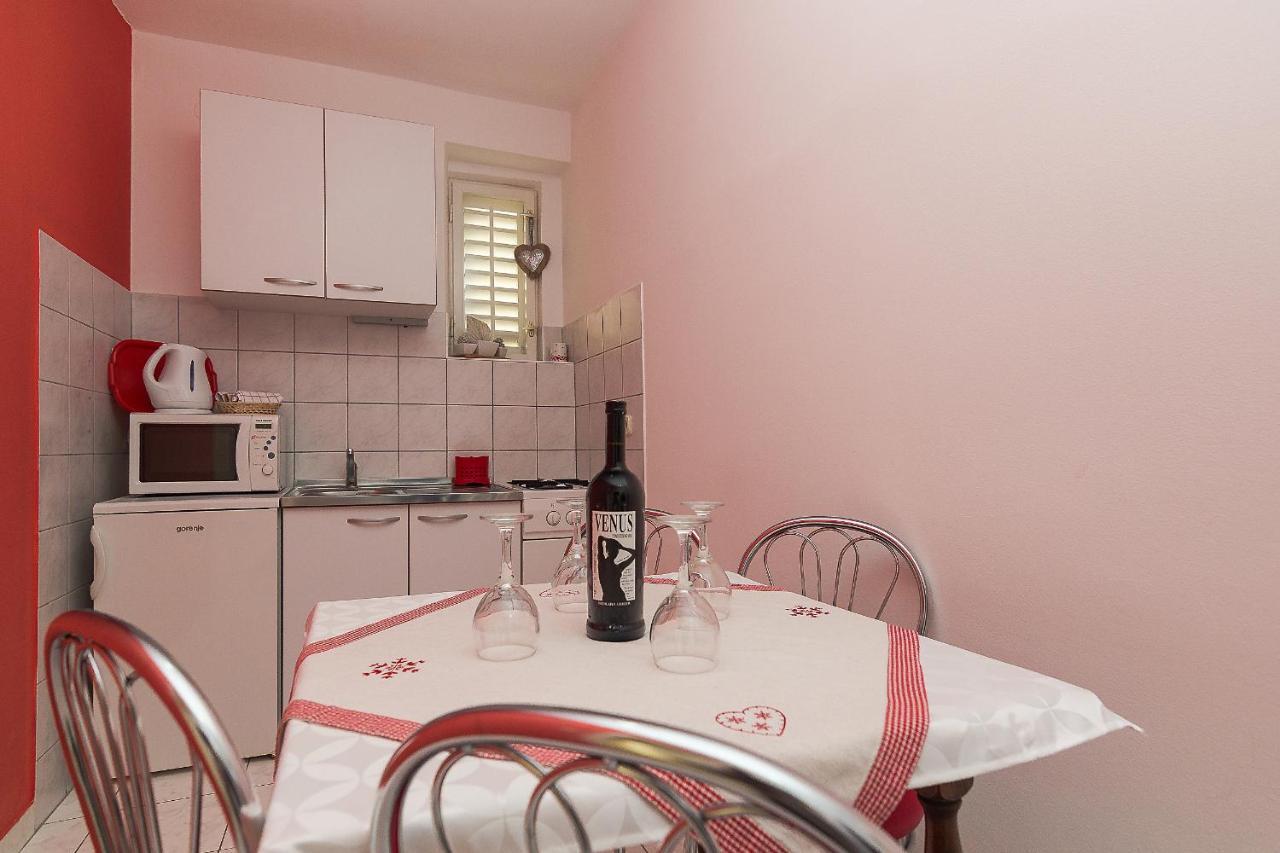 Apartment Lijana Sea View Tučepi Eksteriør bilde
