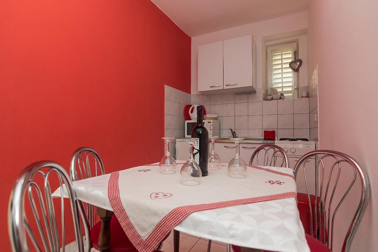 Apartment Lijana Sea View Tučepi Eksteriør bilde